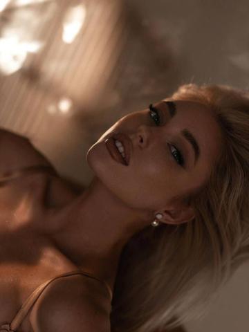 Кристина Высокая Блондинка фото 7